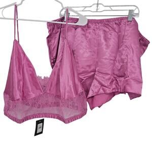 Fredericks of Hollywood Womans size 1X Delphine Satin & Lace Sleep Set Pink NEW